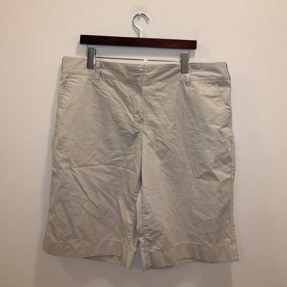 Tommy Hilfiger Tan Cargo Shorts size 18 - Picture 2 of 12